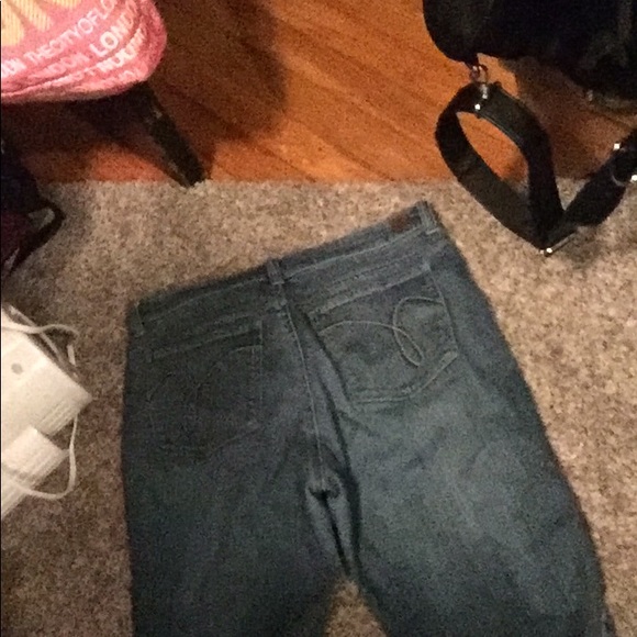 Jeans - Picture 3 of 4